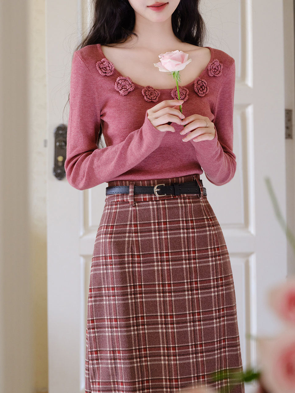 2PS Pink Rose Sweater And Plaid Straight  Skirt 1950s Vintage Audrey Hepburn's Style Outfits